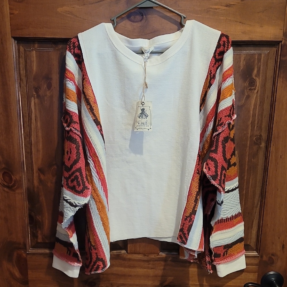 Easel White and Multicolor Patterned Sweatshirt
